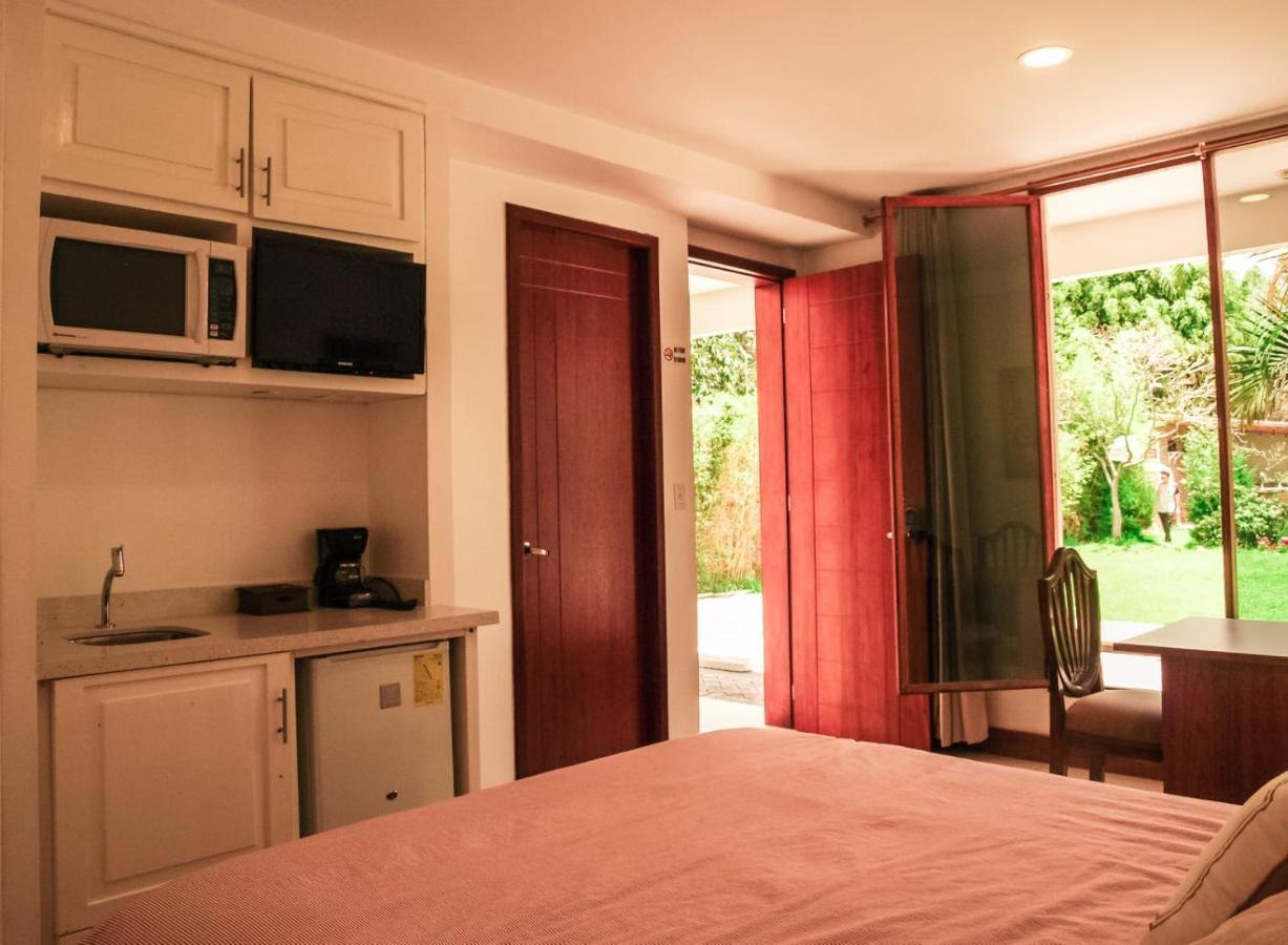 Bamboo Village Place Тумбако Экстерьер фото