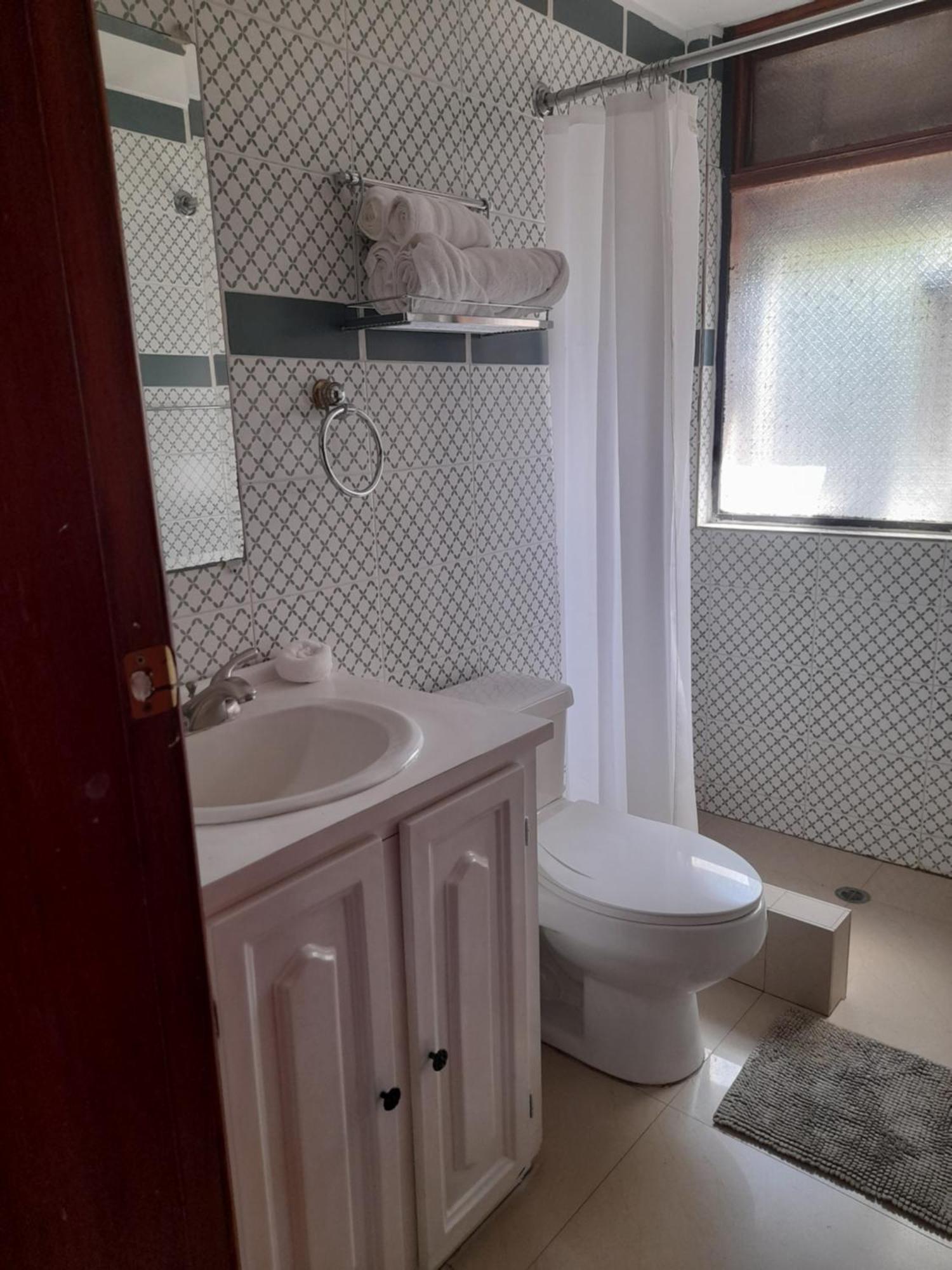 Bamboo Village Place Тумбако Экстерьер фото